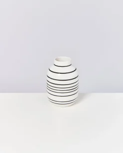 Discount Nuno vase M - black & white striped Mittlere Vasen